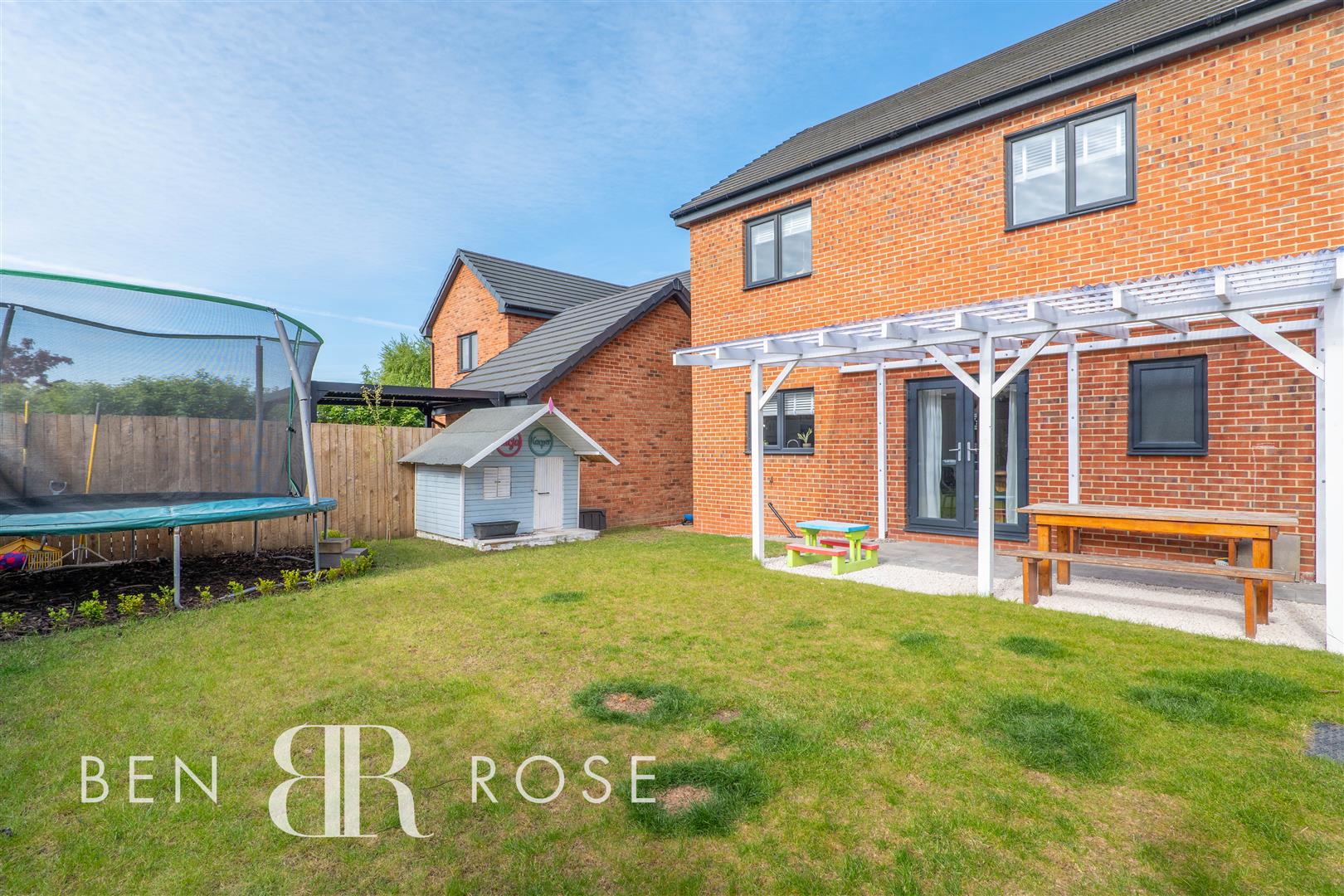 4 bed property in Cornflower Court, Leyland